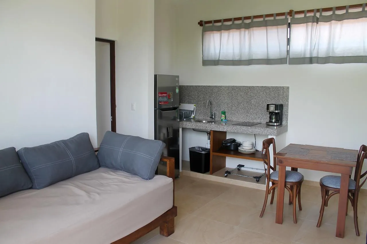 ***  Yaax Kiin Tulum Aparthotel Μεξικό