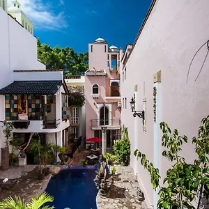 Garlands Del Rio Riverside Boutique Bed & Breakfast Puerto Vallarta